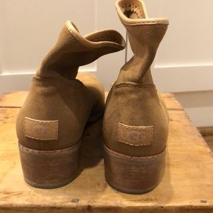 UGG cognac ankle boots